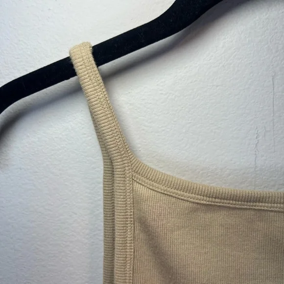 RVCA Haru Slide Graphic Tank Top Tan Ribbed Stretch Cropped NEW Women's Sz Large - Picture 8 of 13